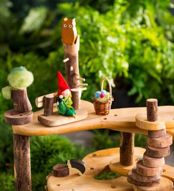 Tree Fort Kit with Furniture and Woodland Friends Dolls - Image 2