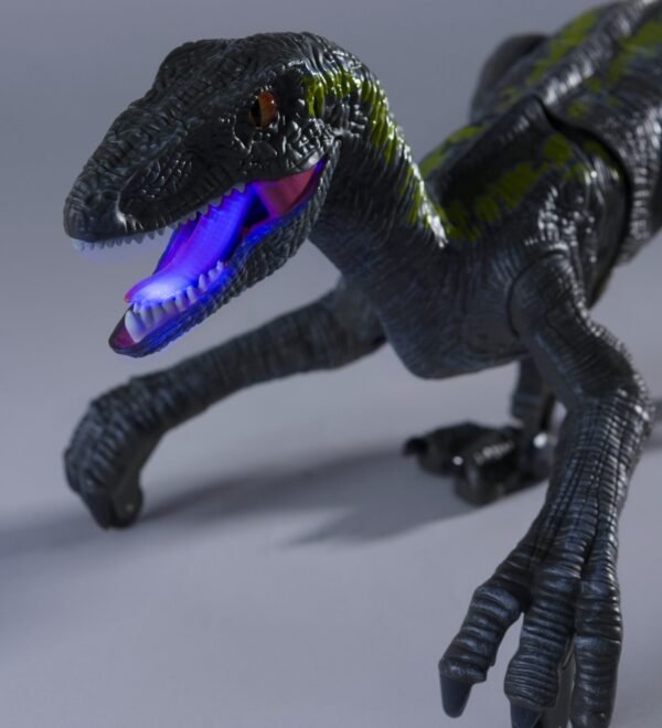 Jurassic Adventures RC Velociraptor - Image 6