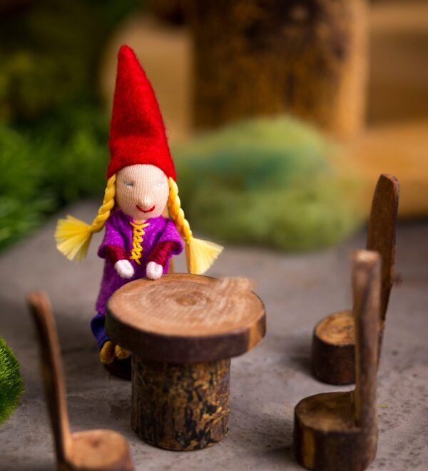 Tree Fort Kit with Furniture and Woodland Friends Dolls - Image 6
