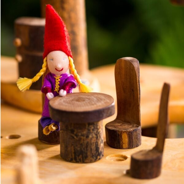 Tree Fort Kit with Furniture and Woodland Friends Dolls - Image 3